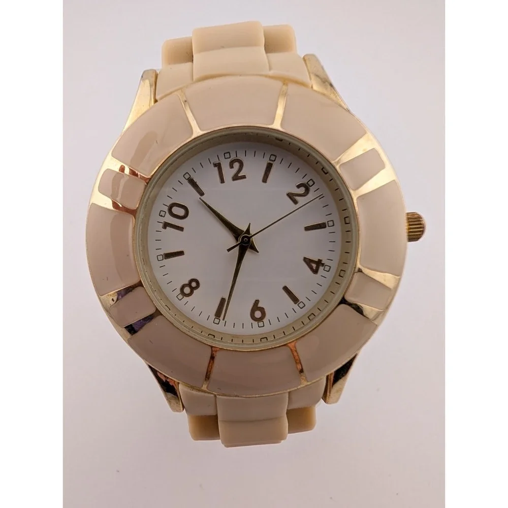 Women's Quartz Watch 42mm Gold Case Beige Silicone Band-‎ New Battery